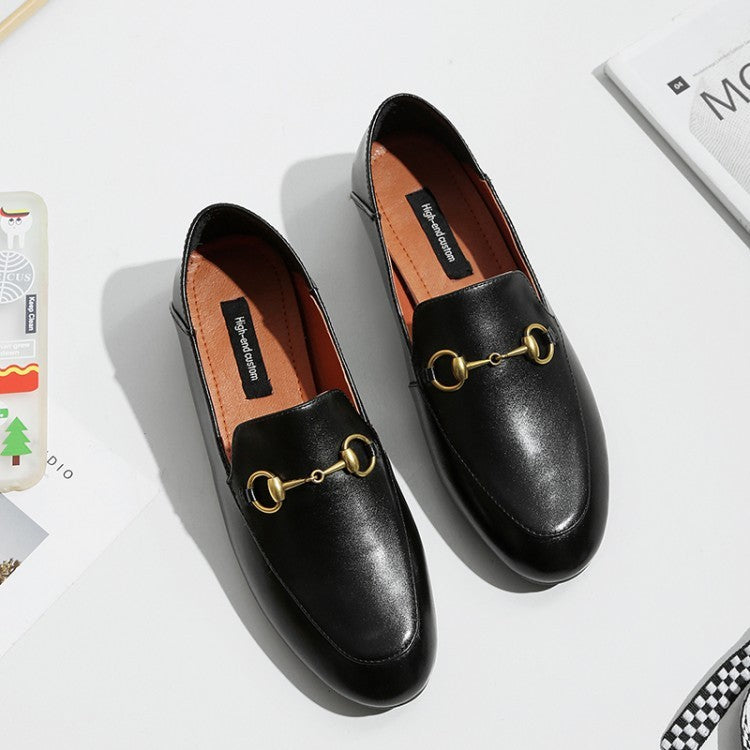 Flat casual loafers