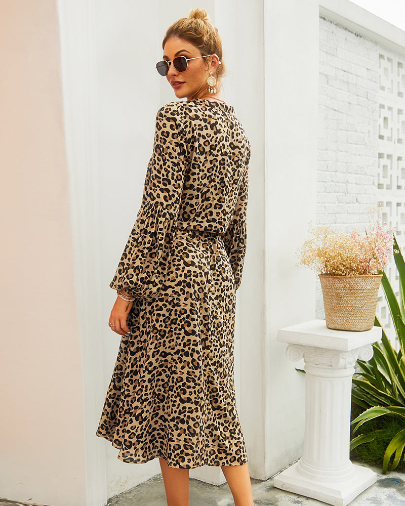 Leopard print long-sleeved midi dress