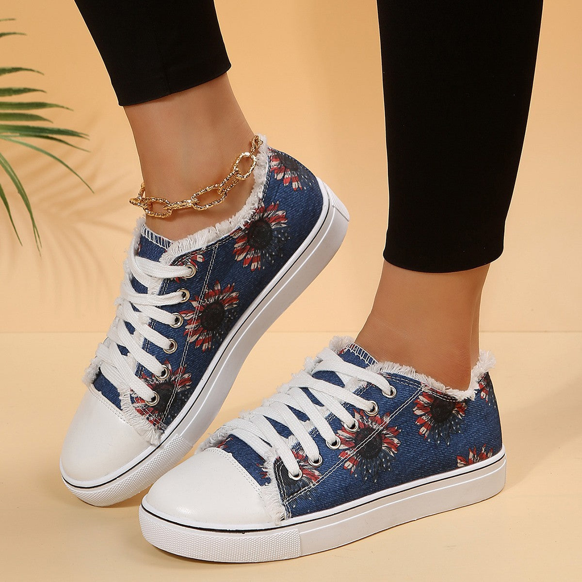 Casual Flat Canvas Shoes Flowers Lace-up Flowers Print Loafers Women Walking Shoes